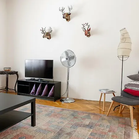 Tomas's * Λιουμπλιάνα